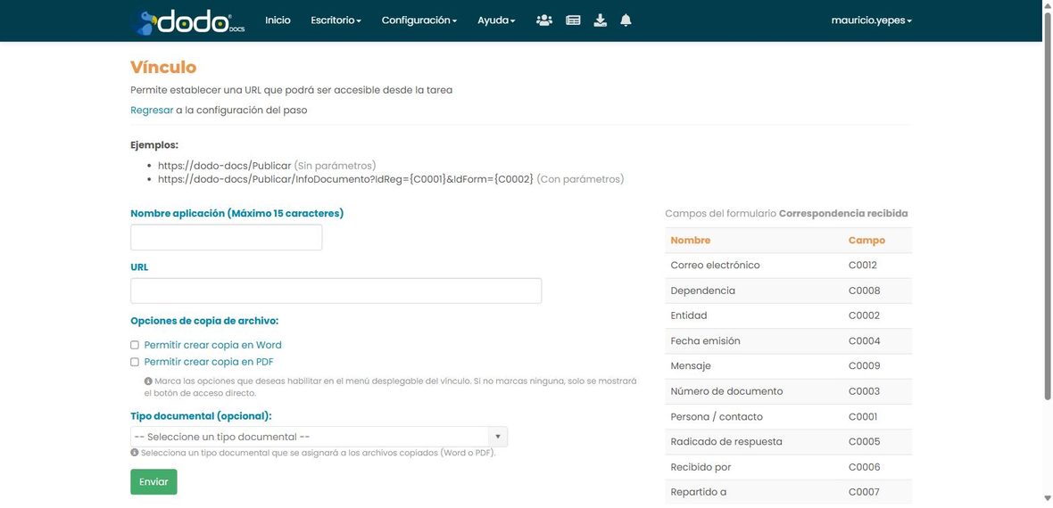 Configuración de Vínculo: nombre de la aplicación, URL con parámetros, casillas Permitir crear copia en Word / PDF, y Tipo documental opcional. Tabla lateral con los campos del formulario y sus códigos.