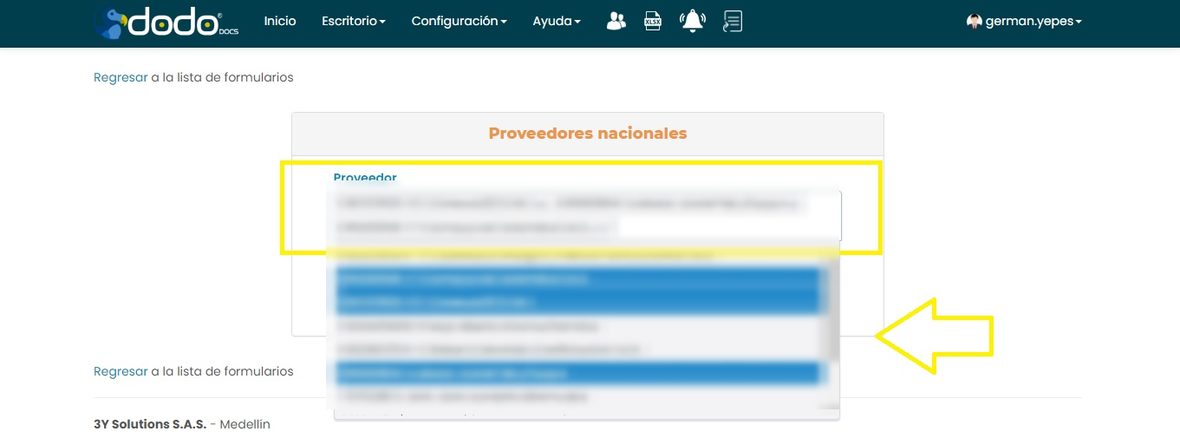 Campo Proveedor con control MultiSelect: varios ítems ya elegidos y la lista desplegada (difuminados por ser proveedores y personas reales de la base de pruebas).