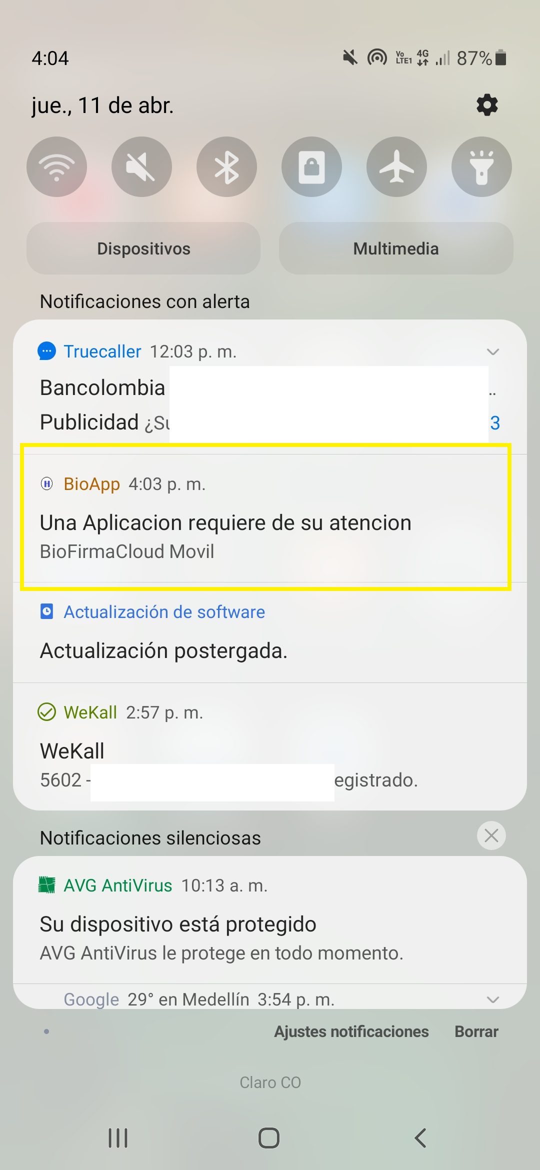 Notificación de BioApp «Una aplicación requiere de su atención: BioFirmaCloud Movil» en el celular.